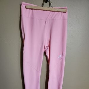 Doyoueven athletic leggings size medium pink